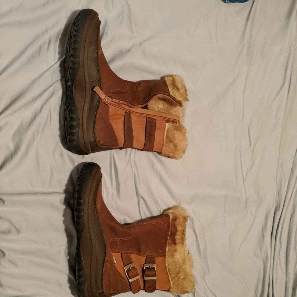 Brand new Merrill snow/rain boots